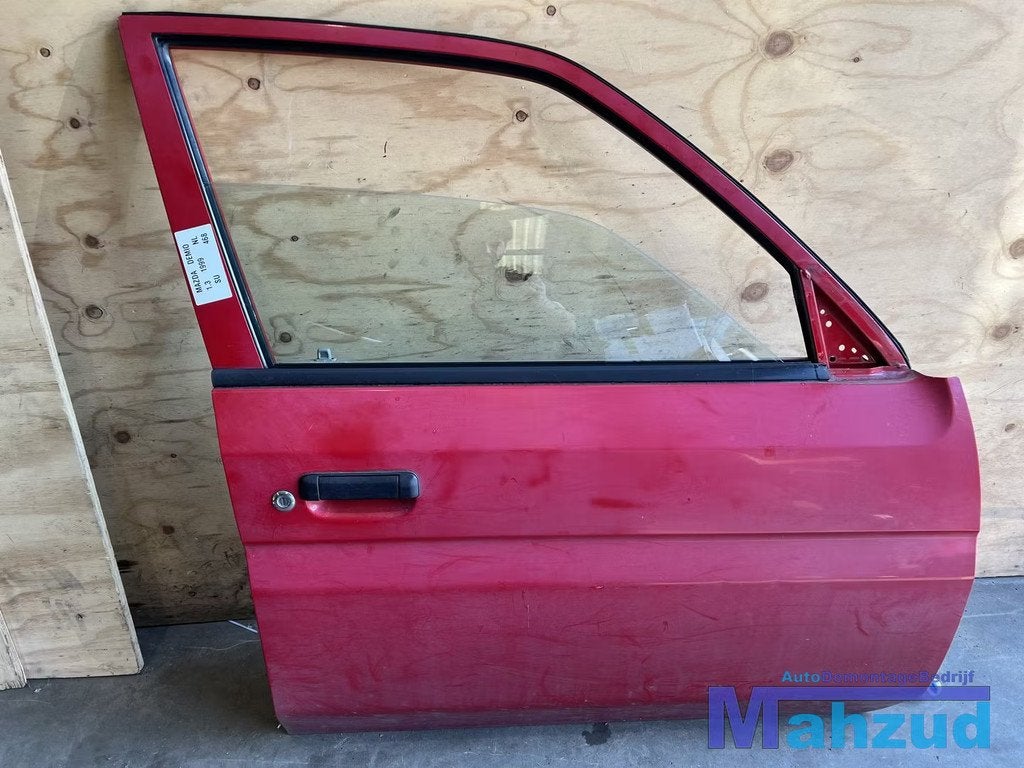 MAZDA DEMIO ROOD SU rechts voor deur portier 1996-2003, Gebruikt, Shinchi, Fuchu-Cho 3-1
730-8670  Hiroshima, Deur, Mazda Motor Corporation