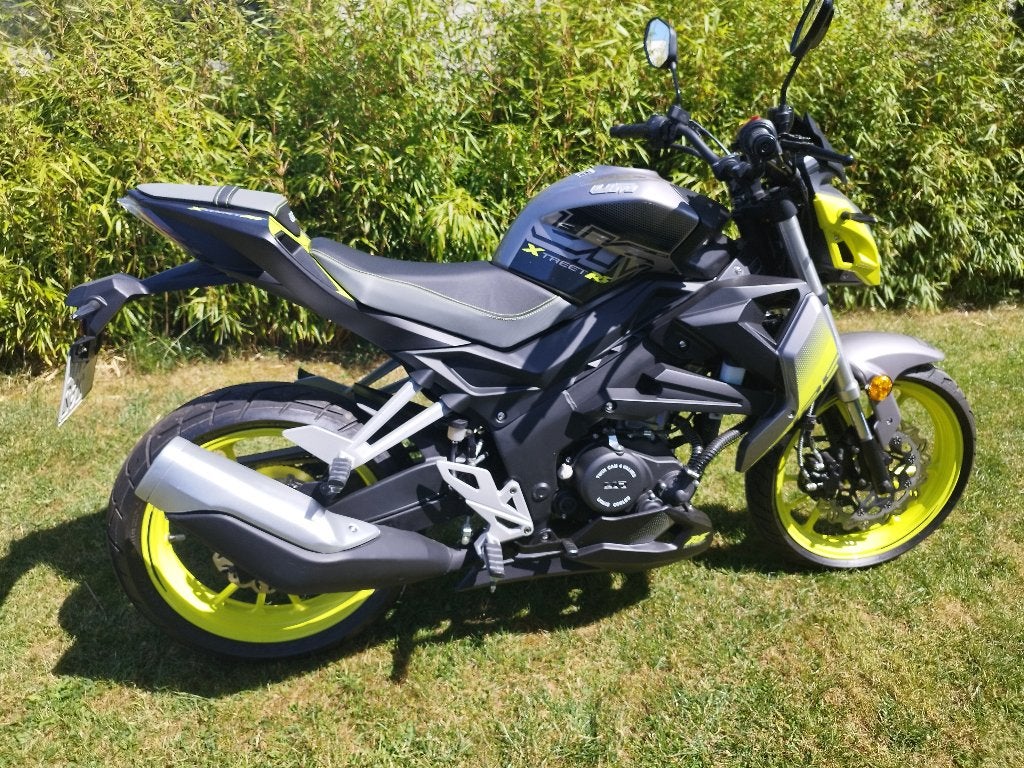 Moto UM XTREET RS 125cc, Enlèvement