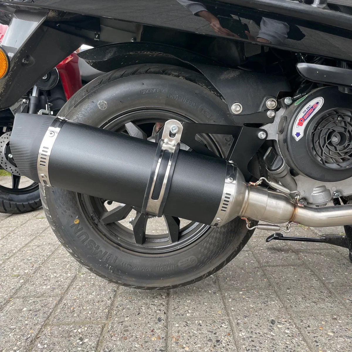 Gy6 sportuitlaat, Ophalen