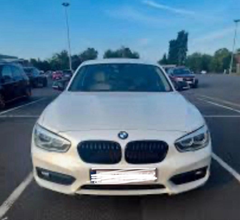 BMW 116d EURO 6 automaat, Auto's, Automaat, Wit, Leder, 5 deurs