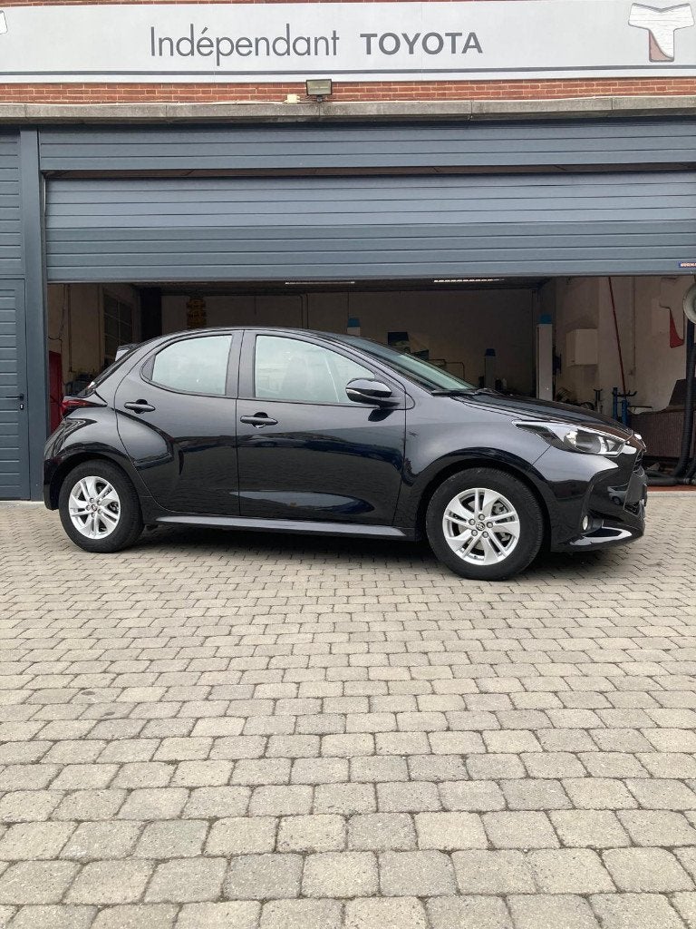 Toyota yaris dynamic !!! 11 672 km !!!, Achat, Entreprise, Carnet d'entretien, https://public.car-pass.be/vhr/f92bed11-478b-43ef-a12a-4f31f2a592b9
