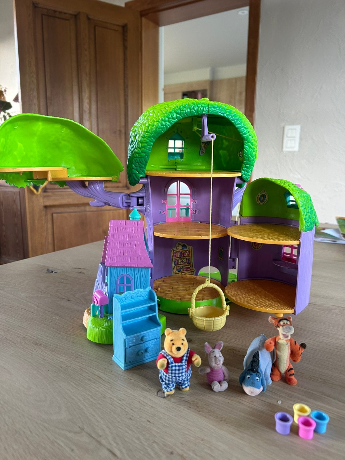 Winnie the pooh boomhut vintage 1, Kinderen en Baby's, Ophalen, Gebruikt, Poppenhuis