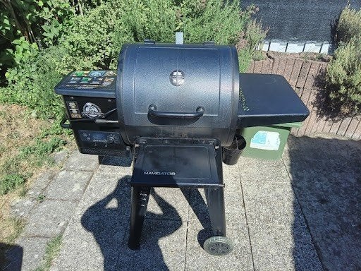 Barbecue a pellets Pit Boss Navigator 550, Enlèvement, Utilisé