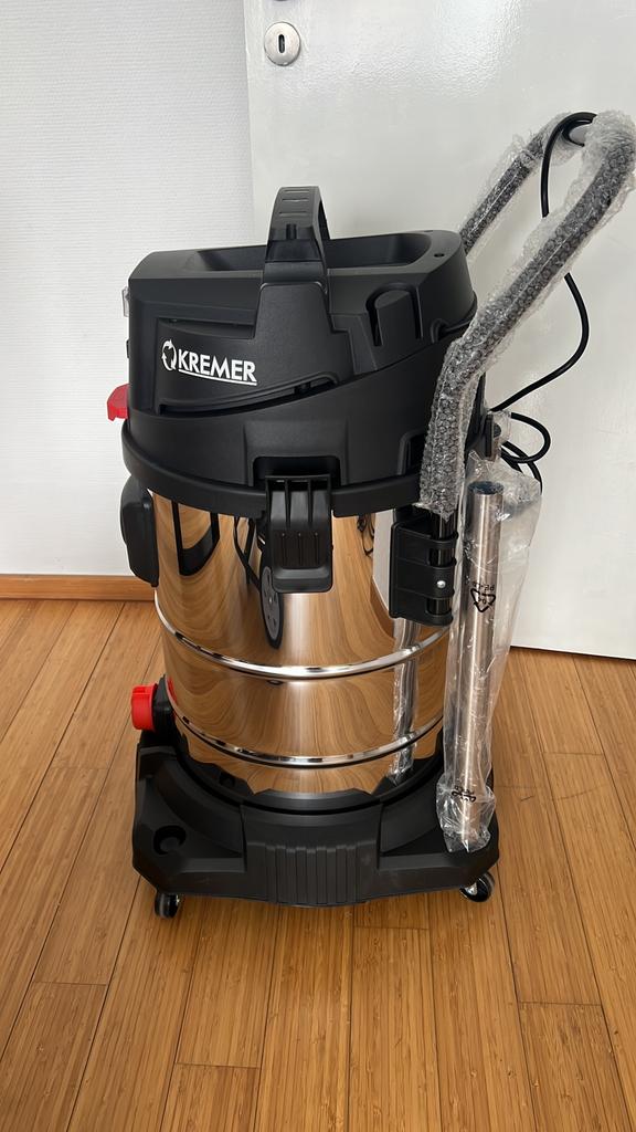 Aspirateur pro, Enlèvement ou Envoi, Comme neuf