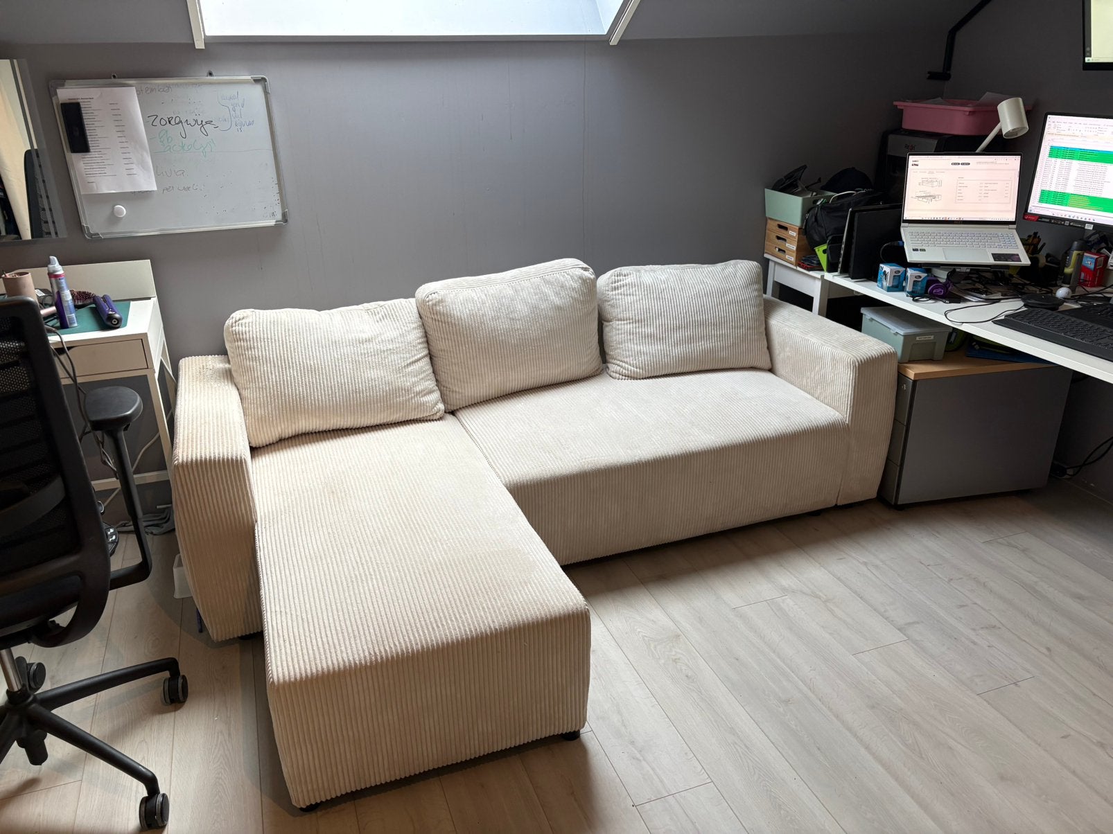 Slaapbank Novara, Huis en Inrichting, Ophalen, Wit, 140 cm, Zo goed als nieuw