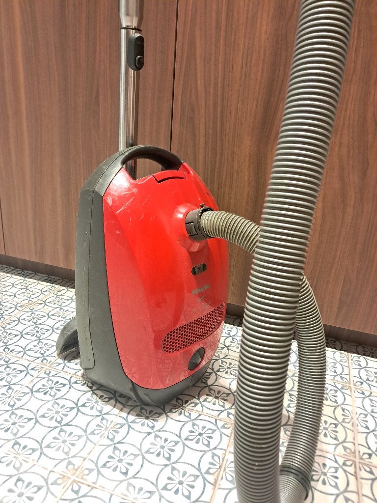 Stofzuiger Miele, Gebruikt, Geschikt voor harde vloeren, 1600 tot 2000 watt, Miele