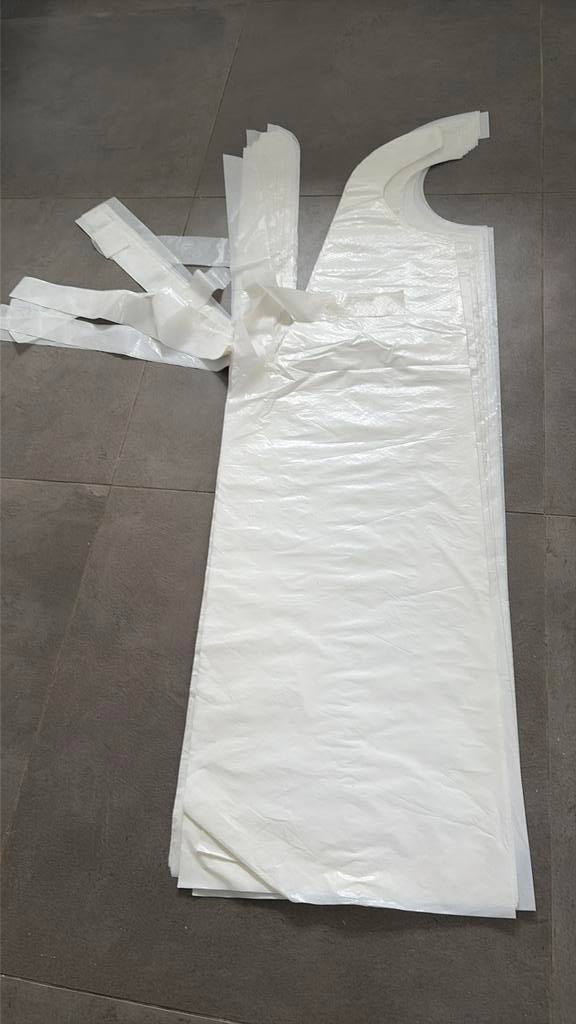 Wegwerpschorten wit plastic 29 stuks, Ophalen, Nieuw