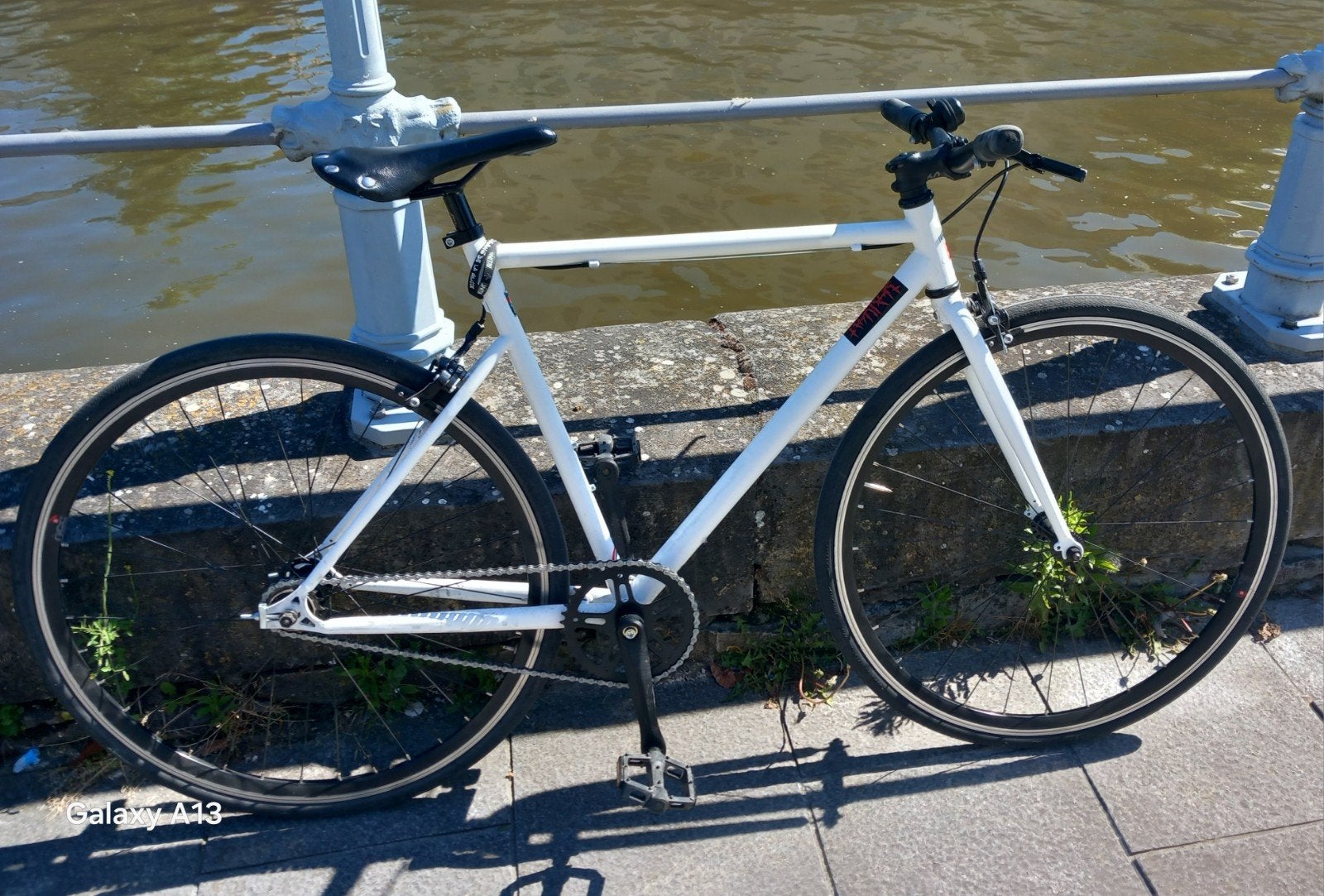 vends ou échange contre RC 1/24 ou 1/28, Enlèvement