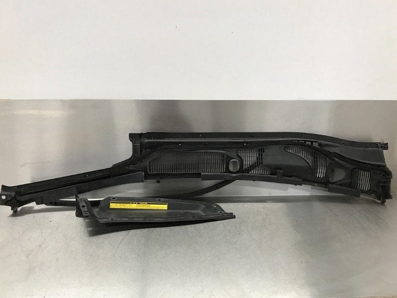BAIE DE PARE BRISE LS (F4) (|LS460|5578550050|5570850050|), Utilisé, Lexus