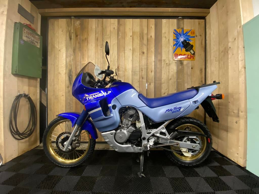 Honda transalp 600, Motos, Particulier