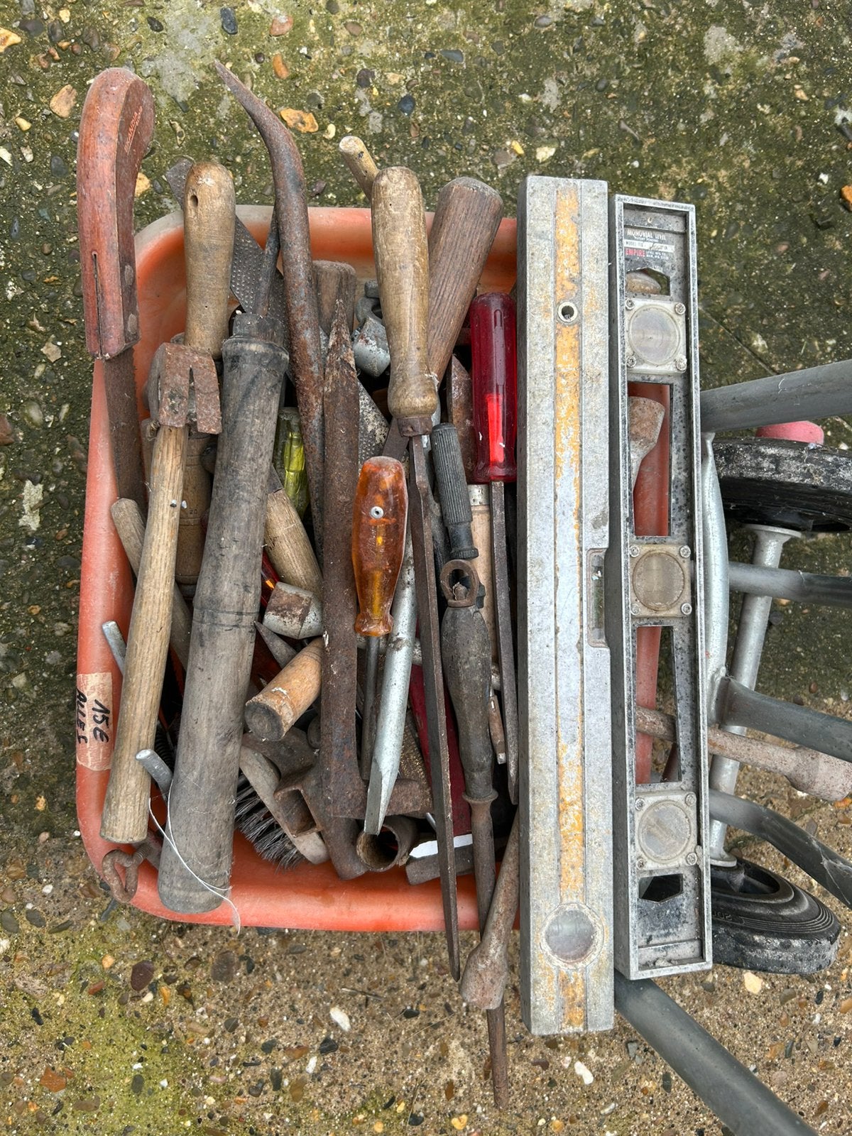 Bak met oud werkmateriaal, Doe-het-zelf en Bouw, Ophalen, Gebruikt