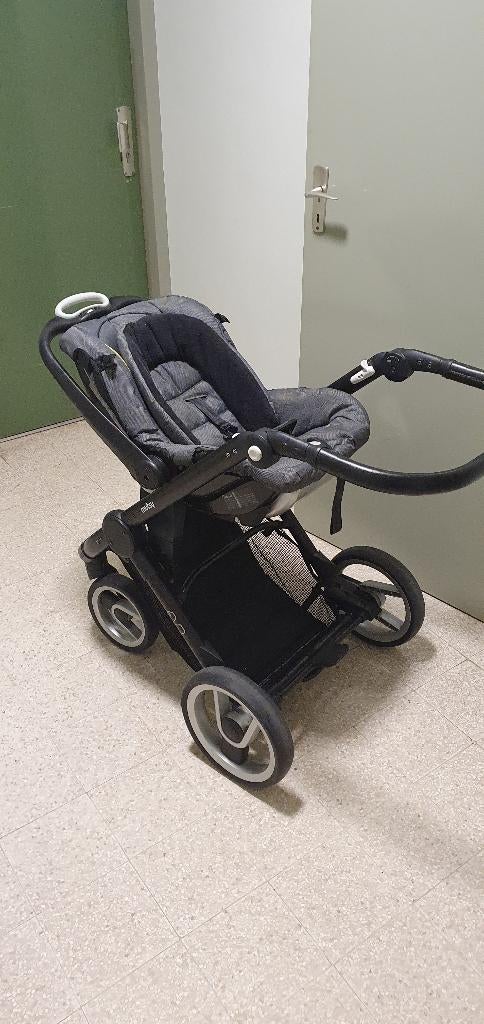 Mutsy Evo Safe2Go combo autostoel + reiswieg, Ophalen, Gebruikt, Combiwagen, Mutsy