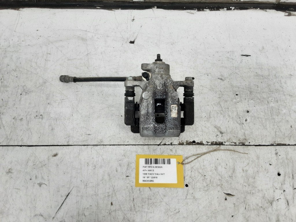 REMKLAUW LINKS ACHTER Fiat Tipo (356H / 357H) (00520594730), FCA Germany GmbH, Gebruikt, IPC D1-09 Bahnhofsplatz
65423  Rüsselsheim am Main, DE