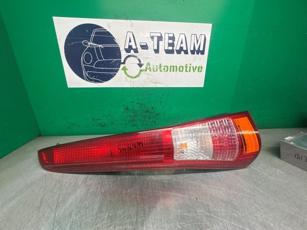 FEU ARRIÈRE GAUCHE Daihatsu Cuore (L251 / 271 / 276), Daihatsu, Info@daihatsu.de, Ef D Teile Und Service GmbH, Cannstatter Straße 46
70190  Stuttgart, DE