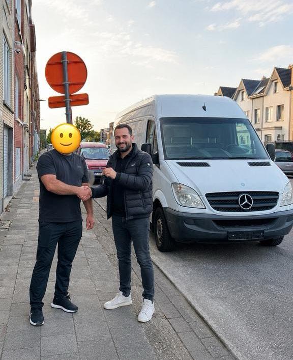DRINGEND GEZOCHT      { CAMIONETTE }, Vacatures, Vacatures | Chauffeurs