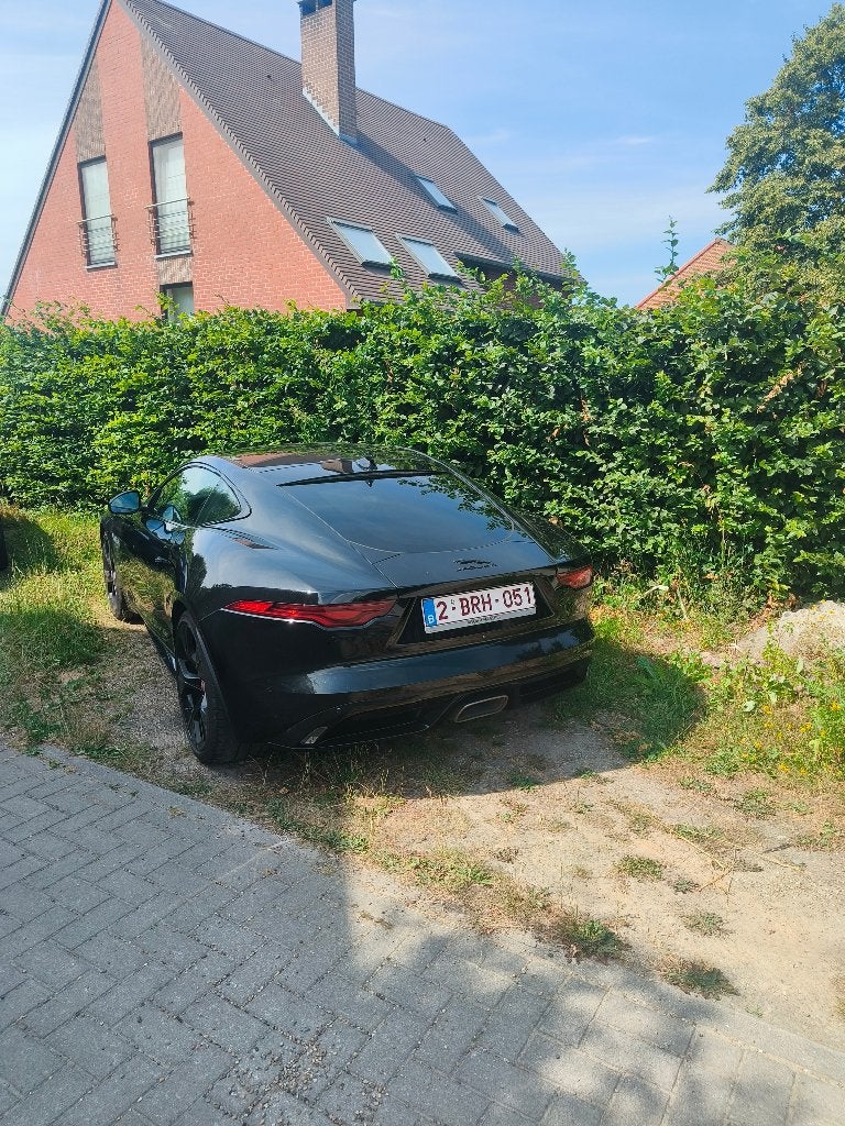 Jaguar F-Type 2.0 i P300 R-Dynamic Black, Auto's, Jaguar, Automaat, 1998 cc, Achterwielaandrijving, F-type