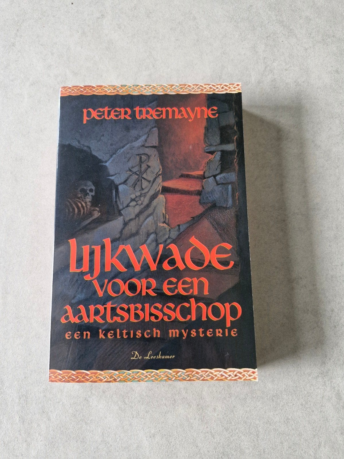 Lijkwade voor een aartsbisschop - Peter Tremayne, Verzenden, Gelezen, Peter Tremayne
