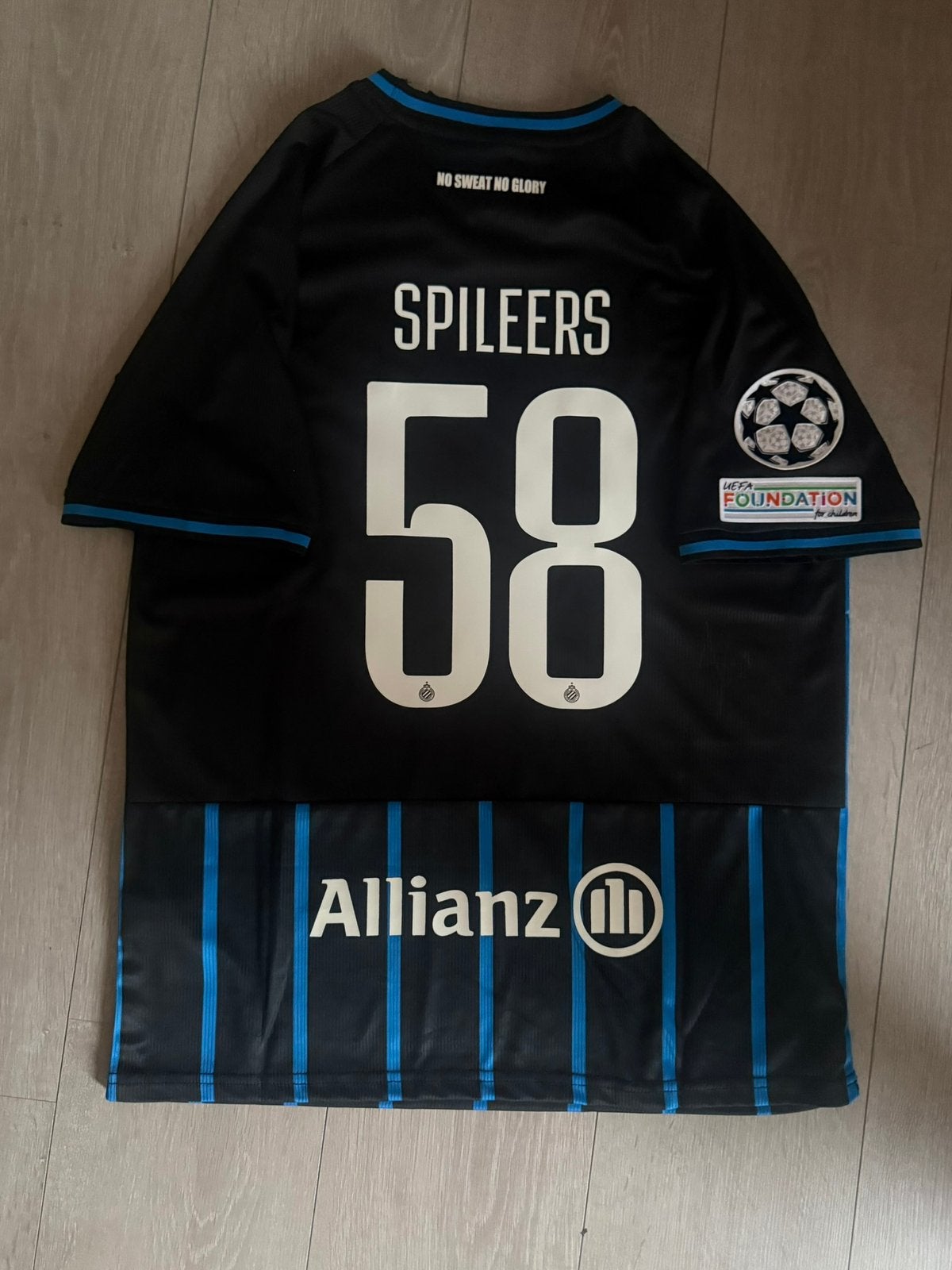 Chemise signée Jorne Spillers, Envoi, Neuf, Taille 52/54 (L), Bleu