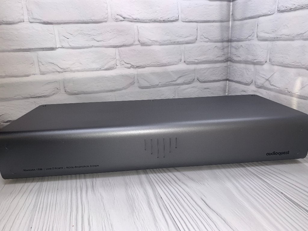 Audioquest Niagara 1200EU Netfilter, Verzenden, Zo goed als nieuw, Analoog