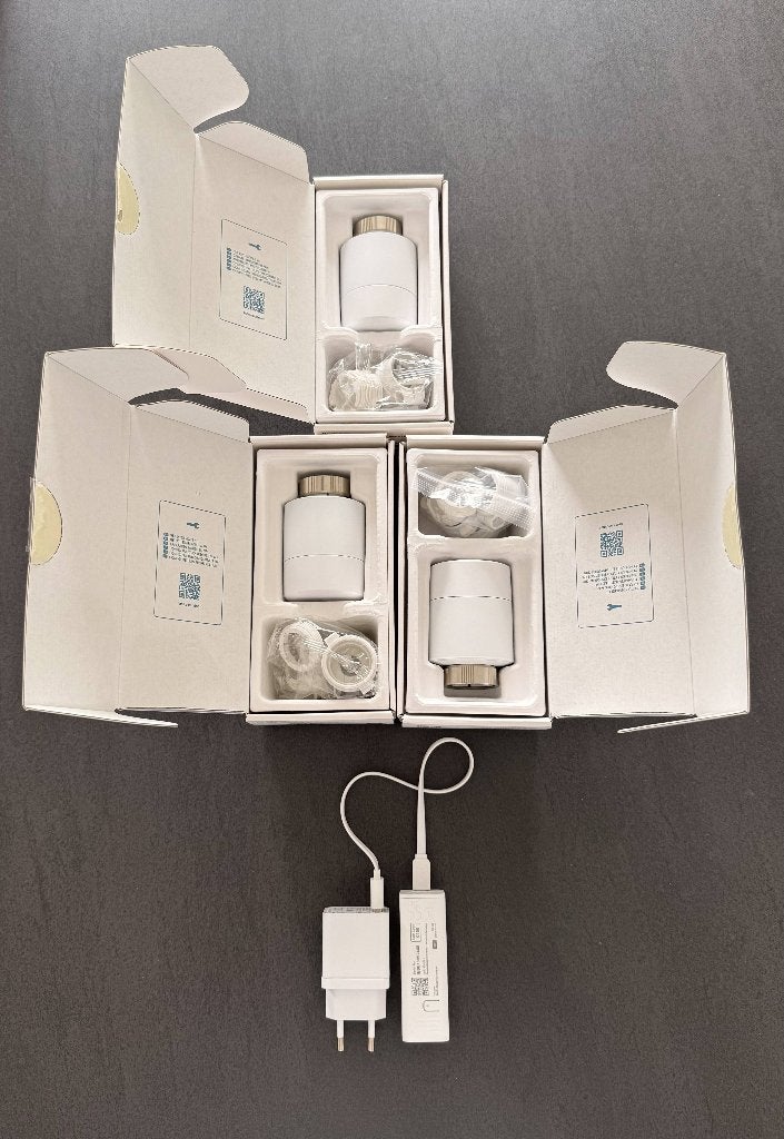 tado Radiatorknop Starter Kit V3+ incl. Bridge + 3-pack, Ophalen of Verzenden, Slimme thermostaat, Zo goed als nieuw