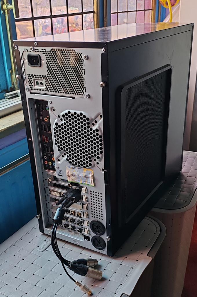 PC AUDIO TOWER (5 CARTES D'ENTRÉE/SORTIE: ANALOG ET DIGITAL), INTEL CORE 2 QUAD, Enlèvement, HDD, 1 TB