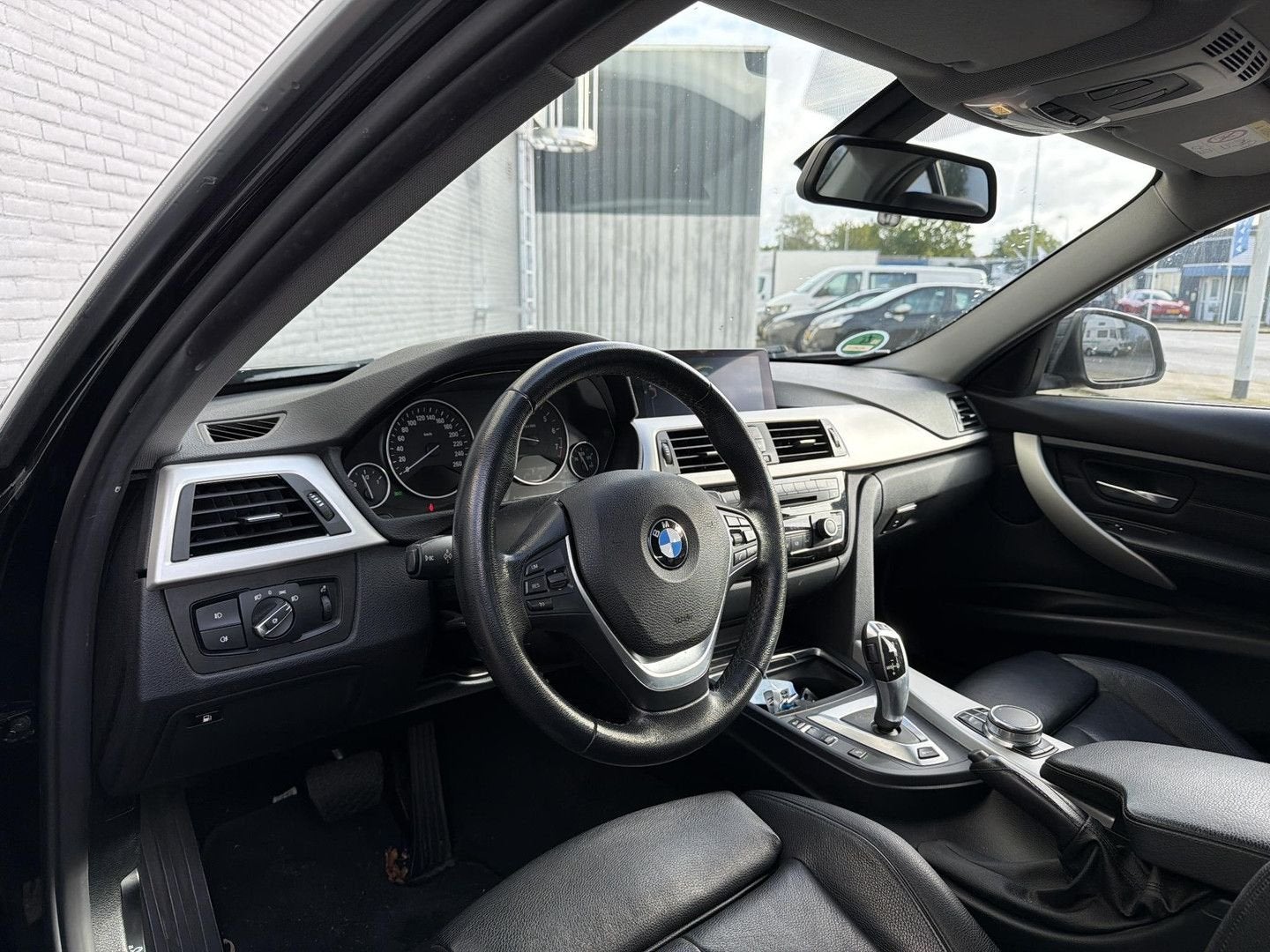 BMW 330 3-serie 330e Centennial High Executive | Leder | Cru, Autos, 8 kWh, Achat, Entreprise, Noir