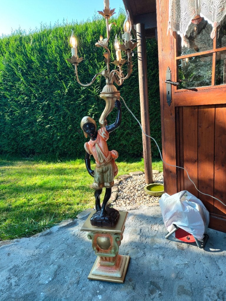 Lampe nubien porte torchère, Collections, Enlèvement