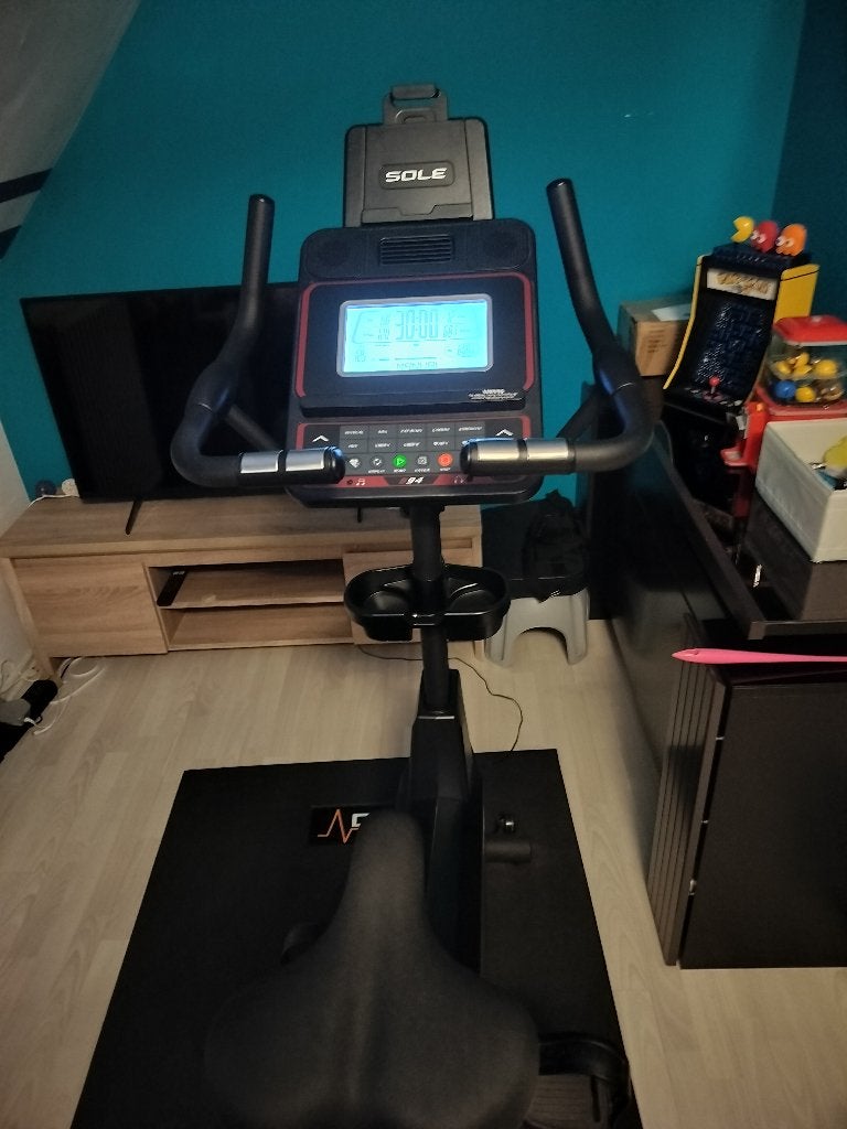 Fitness hometrainer sole, Sport en Fitness, Ophalen, Overige materialen, Zo goed als nieuw, Benen