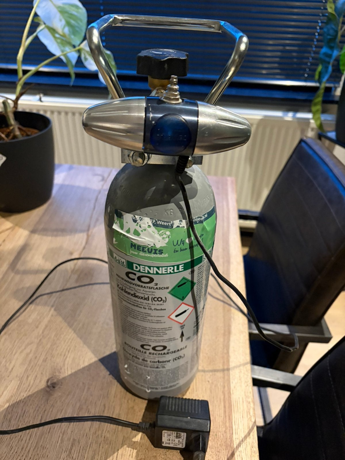 Dennerle CO₂-installatie 2 kg – Compleet met magneetventiel, Enlèvement, Utilisé, CO₂-systeem, Dennerle