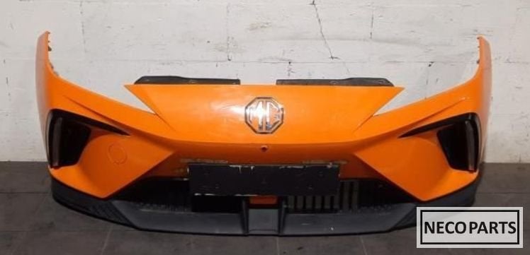MG MG4 VOORBUMPER BUMPER COMPLEET ORIGINEEL ALLES LEVERBAAR!, Gebruikt, -, Voor, -
