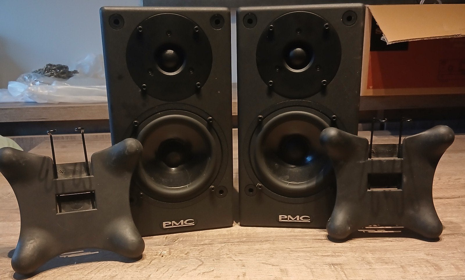 ​PMC DB1+ luidsprekers (Matched Pair) –originele muurbeugels, Audio, Tv en Foto, Luidsprekerboxen, Ophalen