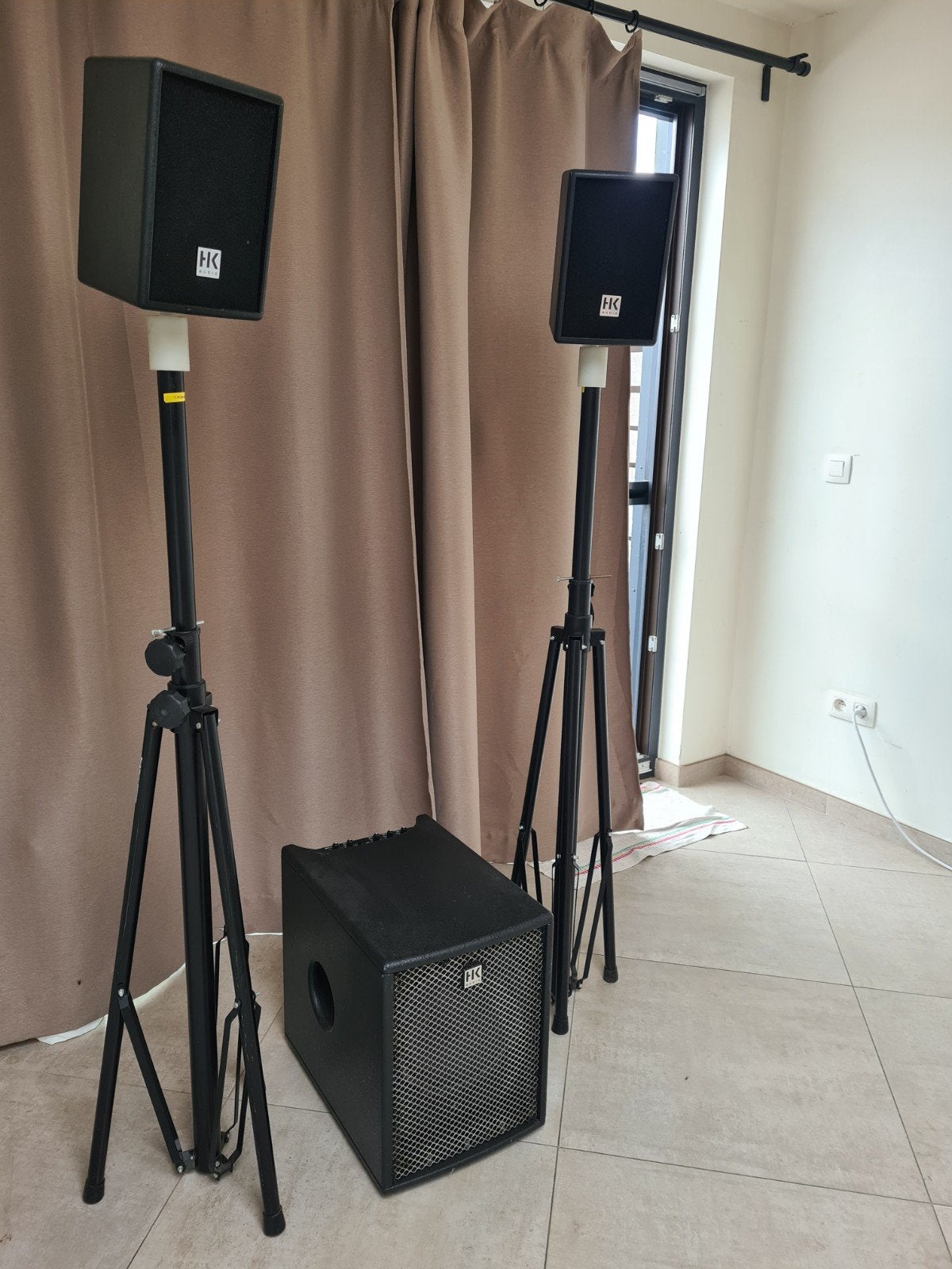 Hk audio Lucas smart Pa system, Ophalen
