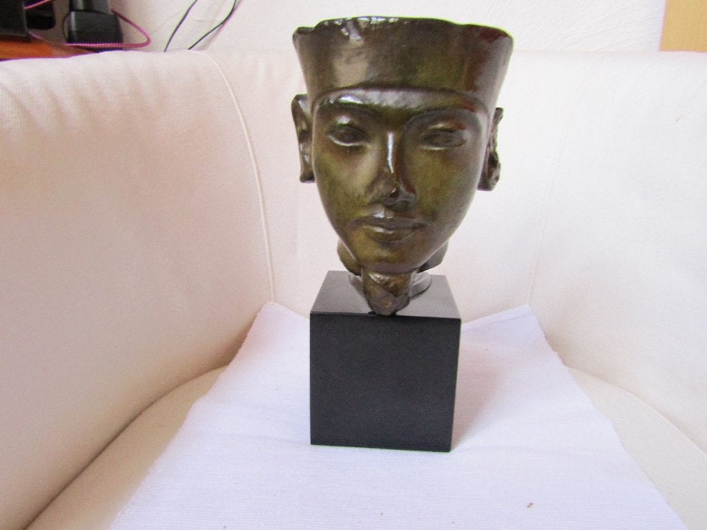 Magnifique bronze de Néfertiti sur socle marbre noir, Enlèvement ou Envoi, Bronze