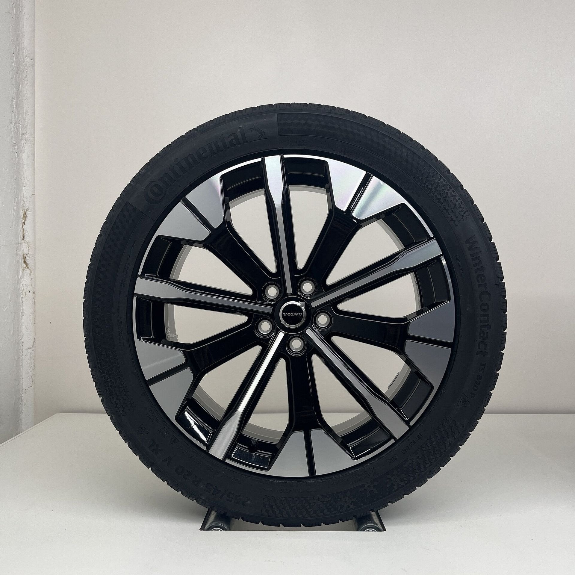Volvo XC60 - 20 inch - winterbanden NIEUW, Autos : Pièces & Accessoires, Neuf, Pneus et Jantes, Pneus hiver, 255 mm