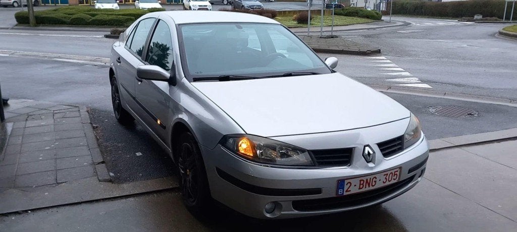 Renault laguna 1600, Auto's, Laguna, Zwart, 1600 cc, 5 deurs