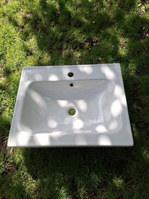 Lavabo Ikea, Enlèvement