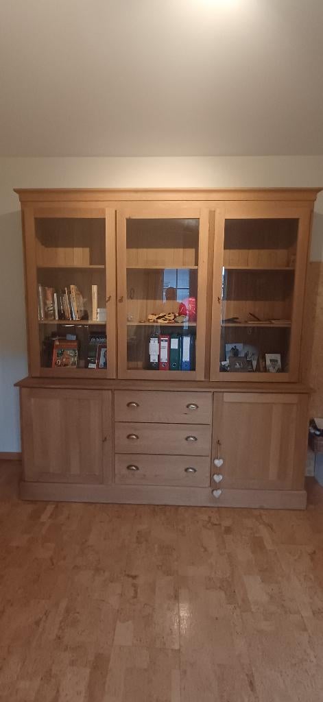 Eiken kast, Ophalen