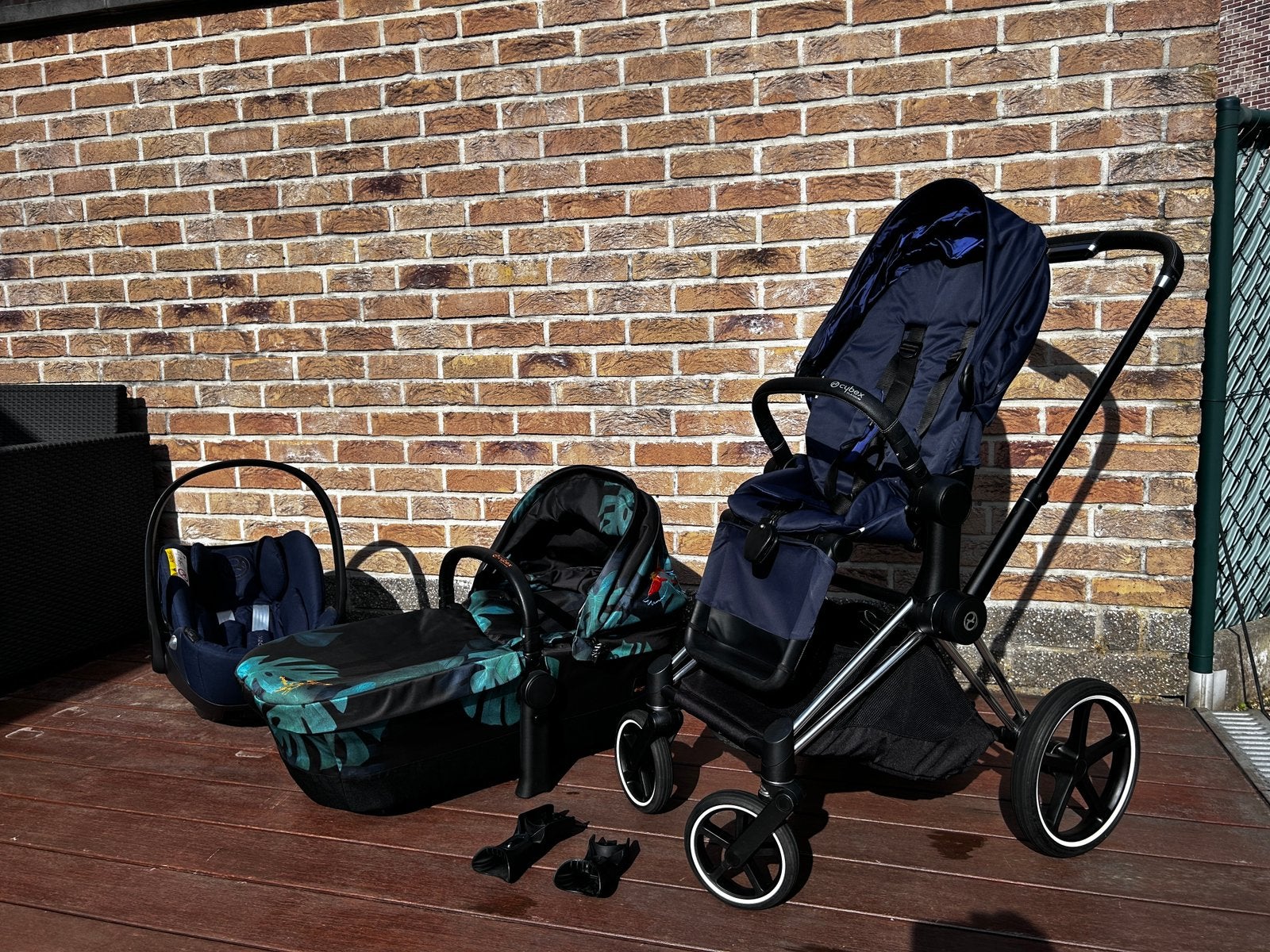 Poussette Trio Cyber Priam édition limitée Birds of Paradise, Kinderen en Baby's, Kinderwagens en Combinaties, Zo goed als nieuw
