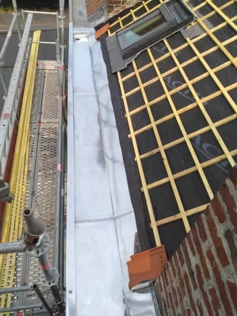 Dakwerkzaamheden alle soorten a-z Reparatie of renovatie, Antiek en Kunst, Antiek | Bestek, Ophalen of Verzenden