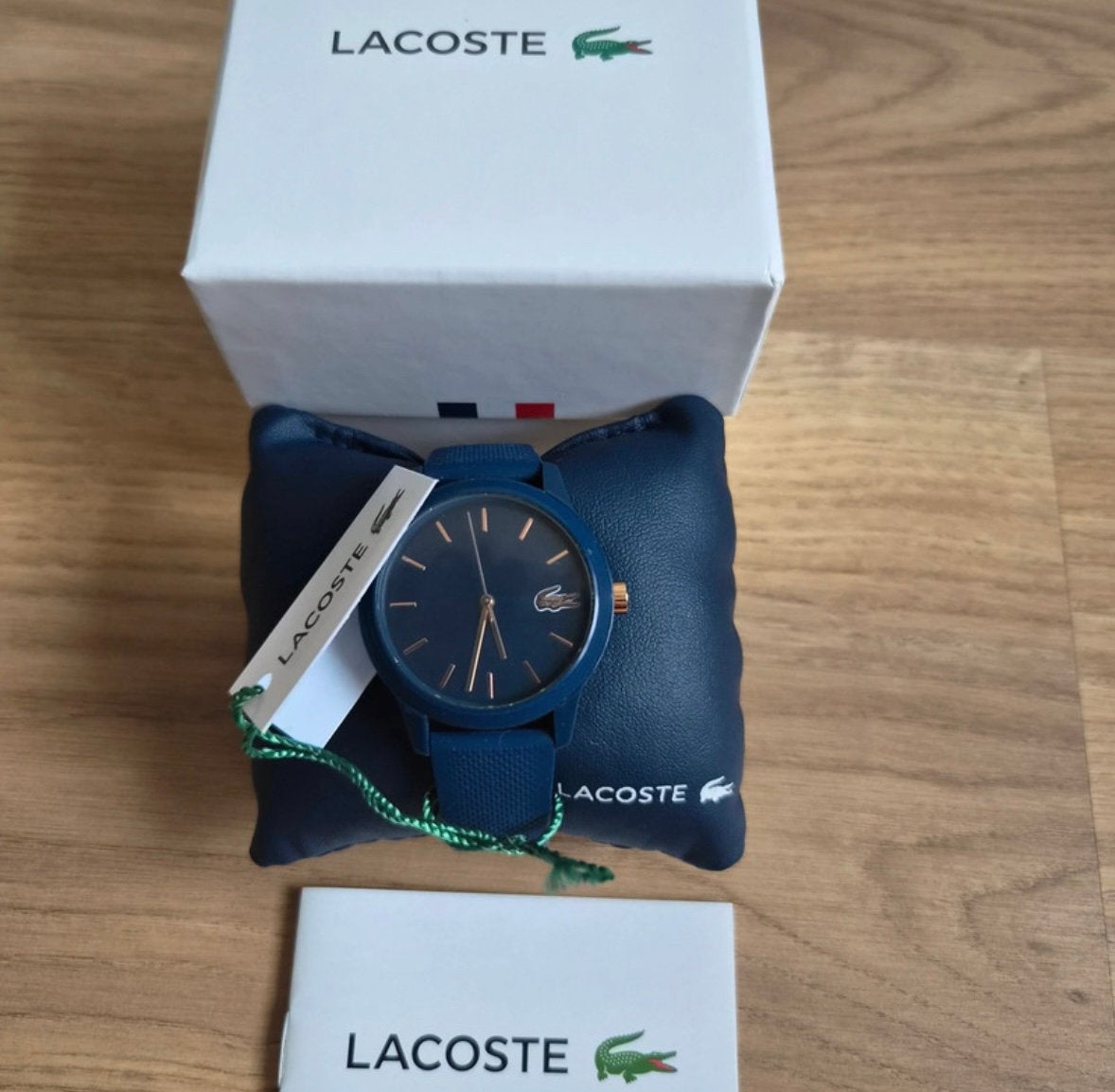 Montre LACOSTE original, Bijoux, Sacs & Beauté, Montre-bracelet, Autres marques, Enlèvement ou Envoi, Comme neuf