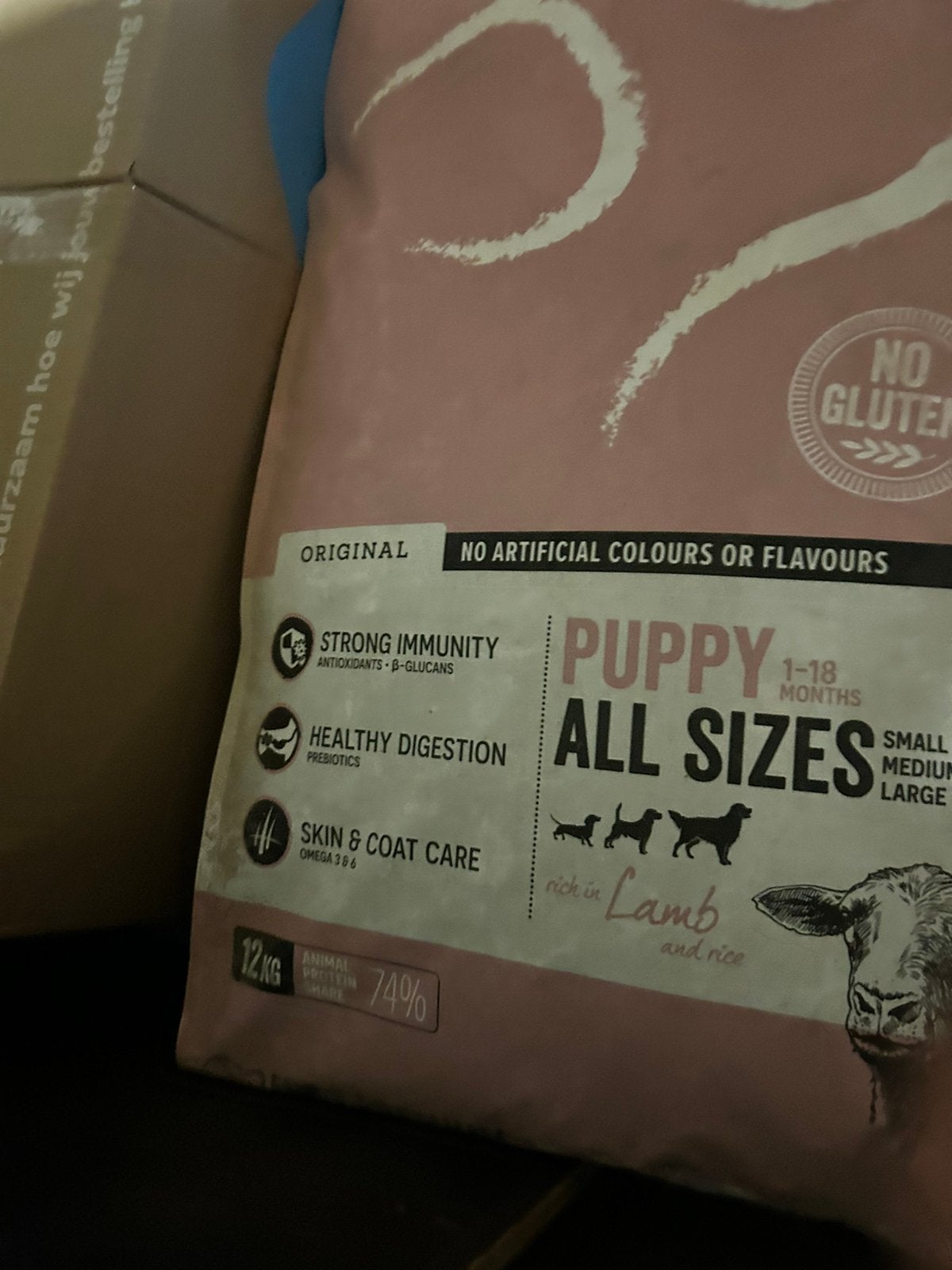 Puppy eten, Enlèvement