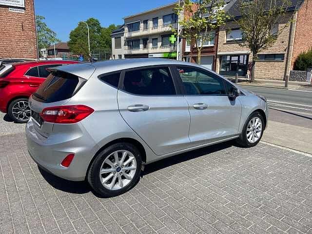 Ford Fiesta 1.1i AIRCO ALU PDC CRUISE APPLE CARPLAY, 62 kW, Fiësta, Zilver of Grijs, USB