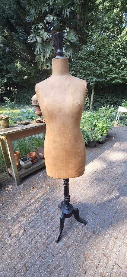 Antieke paspop, Ophalen