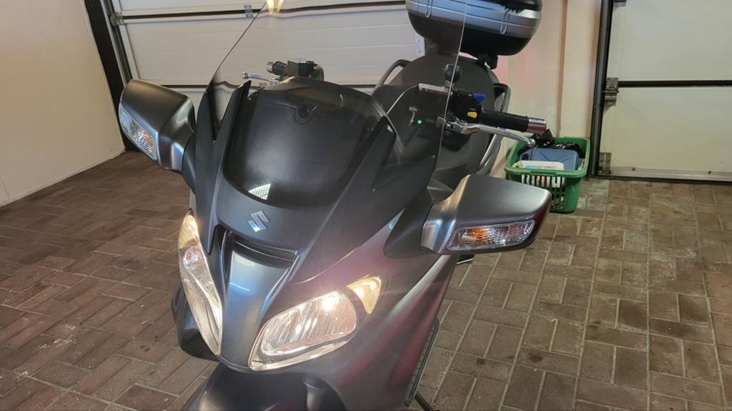 Suzuki Burgman exucetive 650 cc, Motoren, Particulier