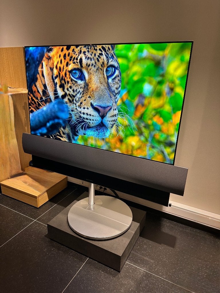 Bang & Olufsen Beovision Eclipse 55 2nd gen OLED 4K UHD B&O, TV, Hi-fi & Vidéo, Info@bang-olufsen.dk, Comme neuf, Enlèvement, Bang & Olufsen Alle 1 / DK-7600 Struer / Denmark