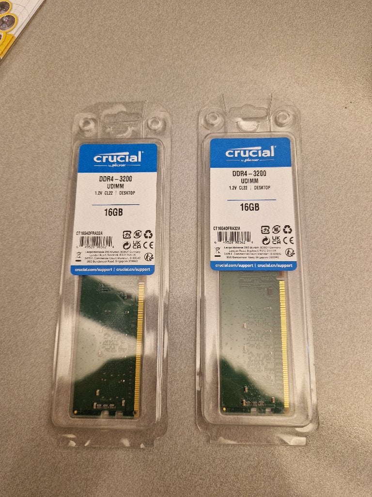 2 modules DIMM DDR4 Crucial de 16 Go (1 x 16 Go) à 3200 MHz, Neuf, 32 GB, Enlèvement ou Envoi, DDR4
