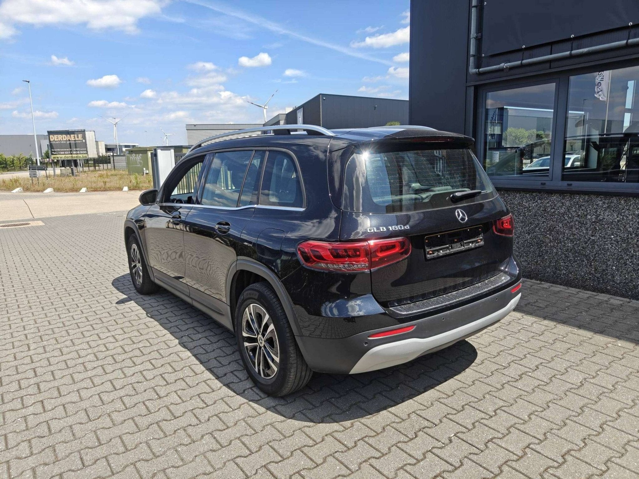 Mercedes-Benz GLB 180 d 7-zit/LED/WarmLeder/CAM/17"/GPS, Autos, Achat, Entreprise, 7 places, Noir