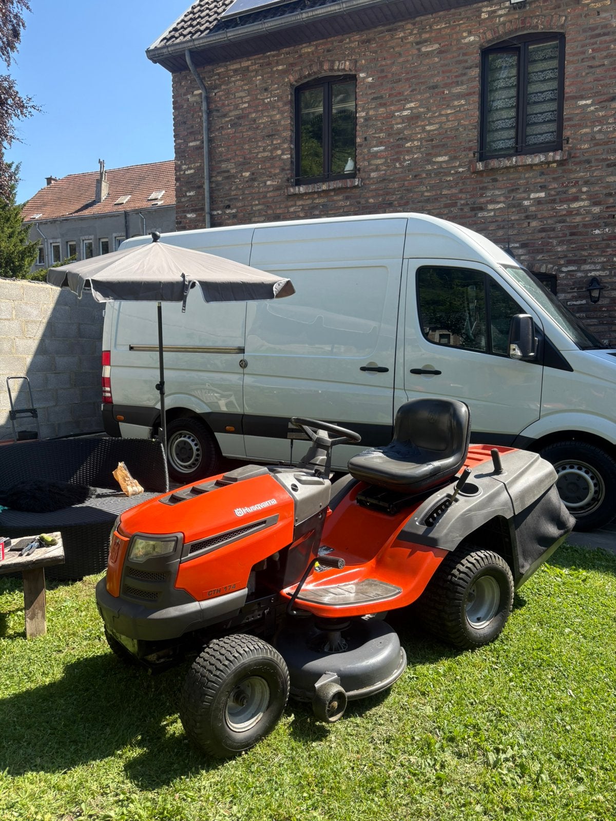 Tracteur, tondeuse Husqvarna CTH- 174, Enlèvement ou Envoi, Comme neuf, Bac de ramassage