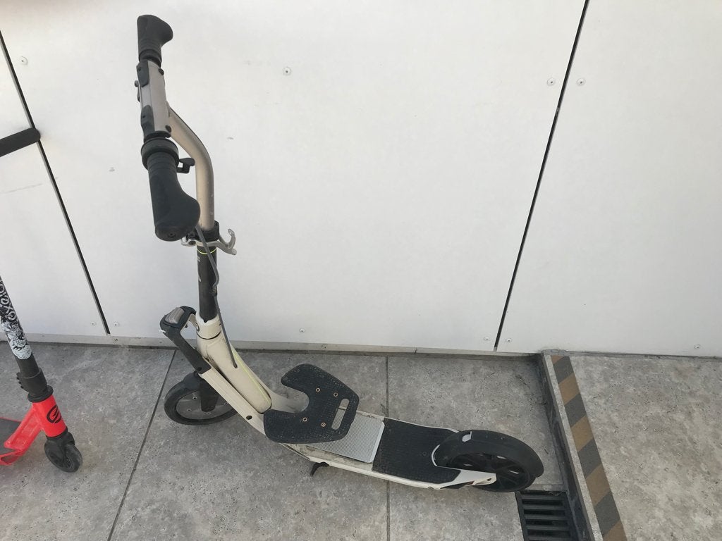 Trottinette adulte, Vélos & Vélomoteurs, Trottinettes, Enlèvement, Utilisé, Autres types, Decathlon
