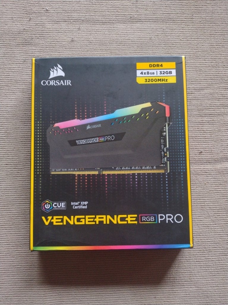 16GB (2x8GB) Corsair Vengeance RGB PRO @ 3200MT/s, Ophalen, DDR4, 32 GB